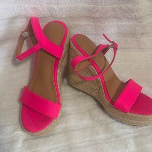 Vibrant Fuchsia Wedge Sandals